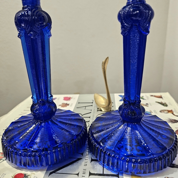 Cobalt blue vintage glass Candlestick Holder - Picture 6 of 11